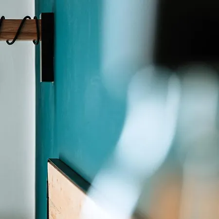 Bed & Breakfast Travel Station