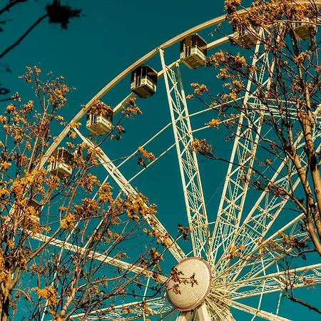 Bed & Breakfast Travel Station