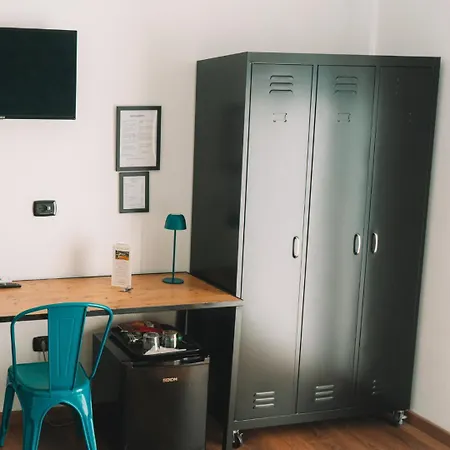 Bed & Breakfast Travel Station 4*