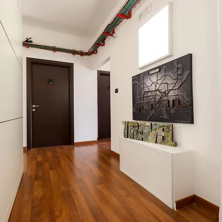 Bed & Breakfast Travel Station 4*