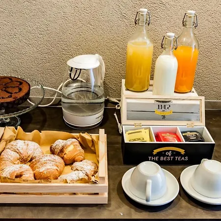 Travel Station Frühstückspension Bari