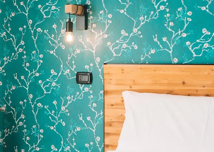 Travel Station Bed & Breakfast 4*