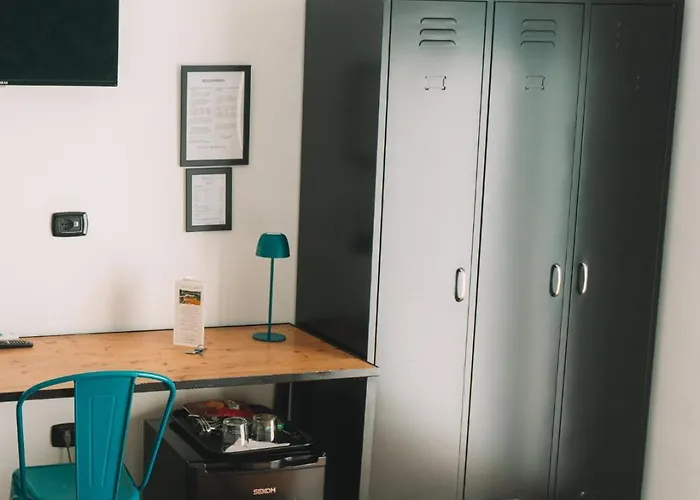 Bed & Breakfast Travel Station 4*