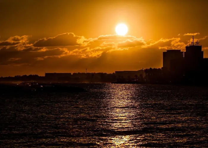 Bed & Breakfast Travel Station 4*