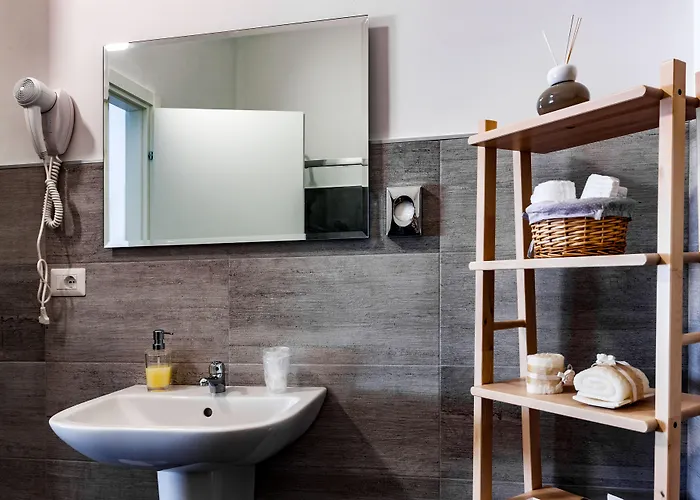 Bed & Breakfast Travel Station