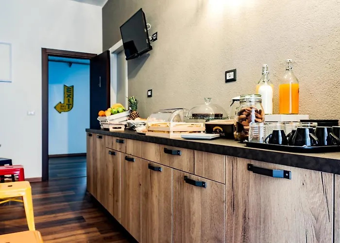 Bed & Breakfast Travel Station 4*